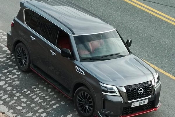 Nissan-Patrol-Nismo-fekete-7-szemelyes-autoberles-dubai-1 Nissan-Patrol-Nismo-fekete-7-szemelyes-autoberles-dubai-1